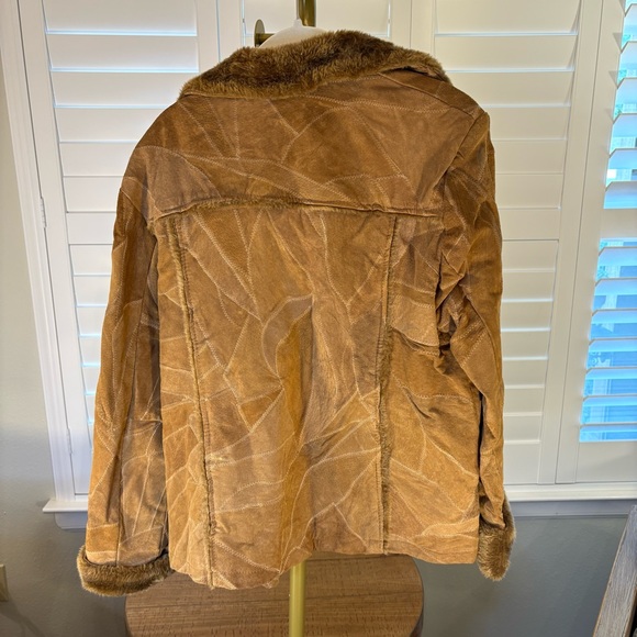 Genuine Leather Works Women's Tan Genuine Leather Jacket with Fur Collar - Picture 11 of 11